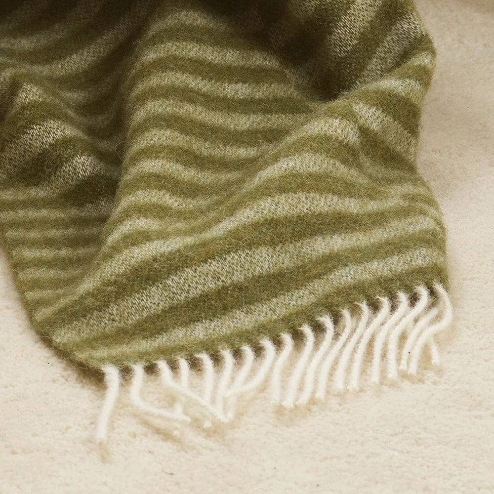 Noah Throw - Olive