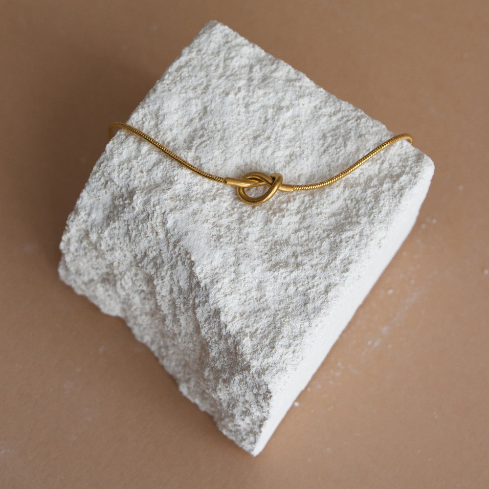 Knot Bracelet - Gold