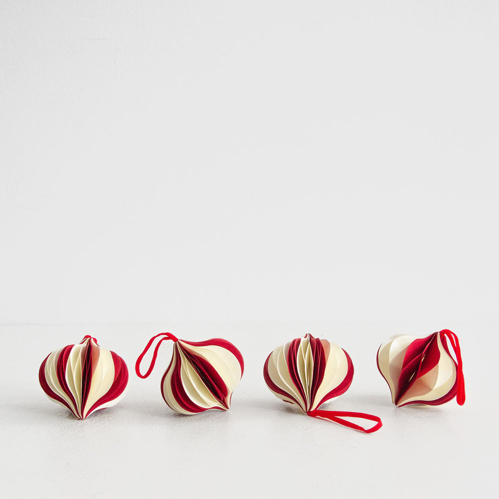 Christmas Decorations Drop Set of 4 - Cherry/Cream