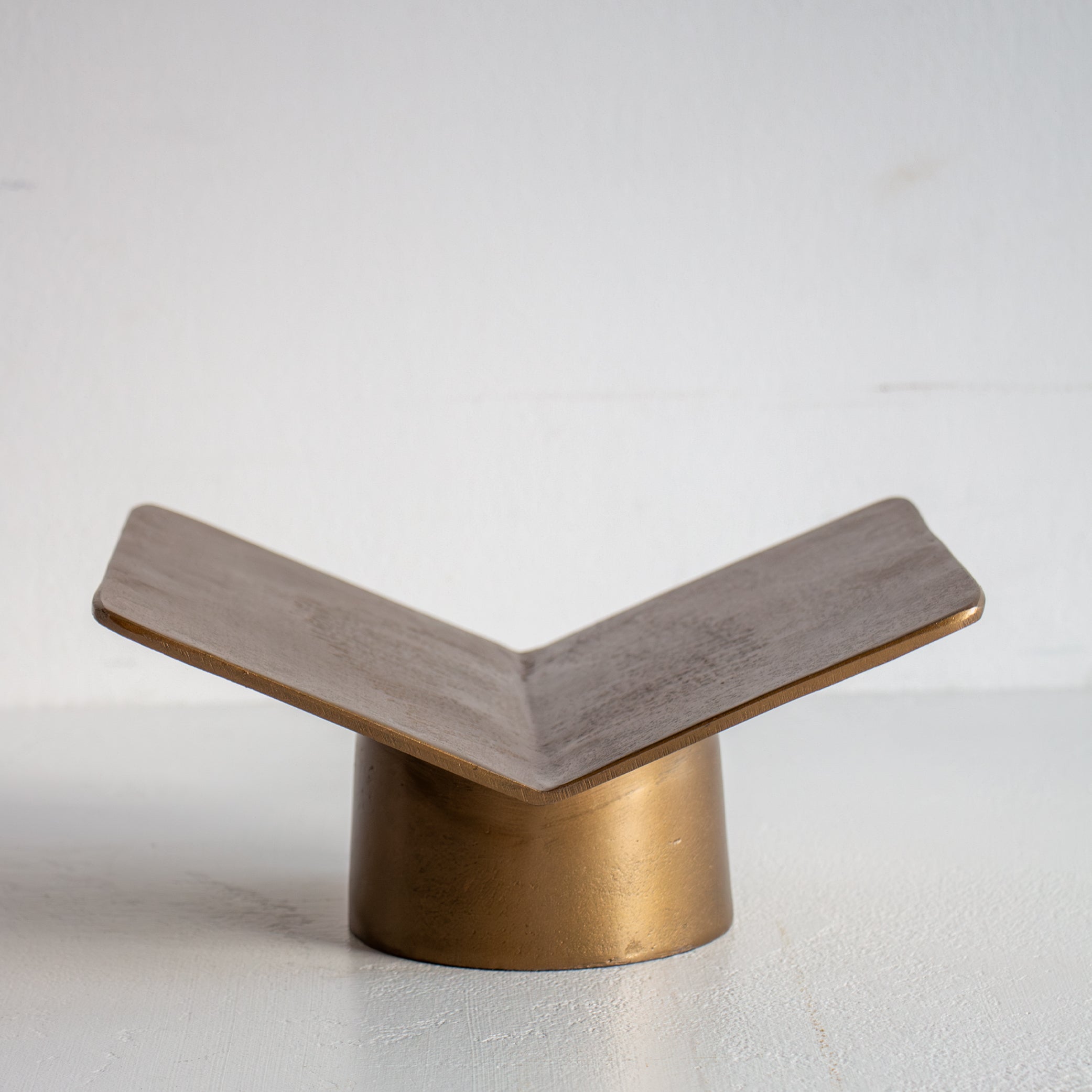 Aurum Gold Book Stand