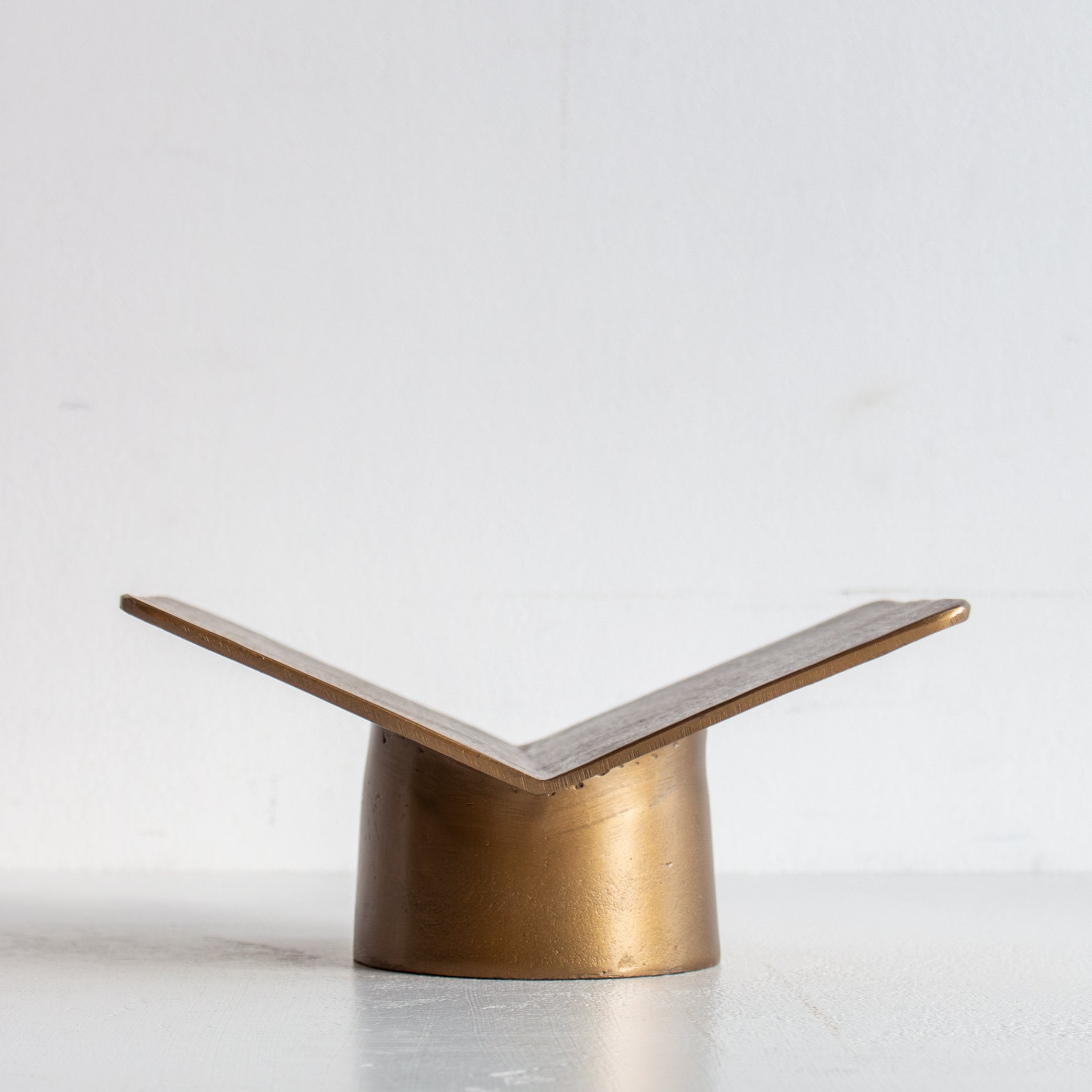 Aurum Gold Book Stand