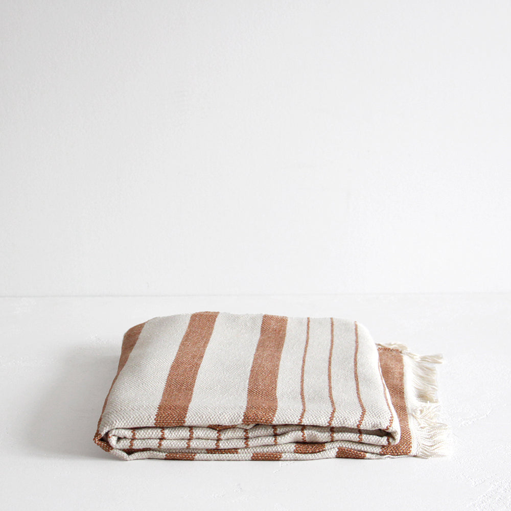 Banksia Indoor/Outdoor Throw - Pecan