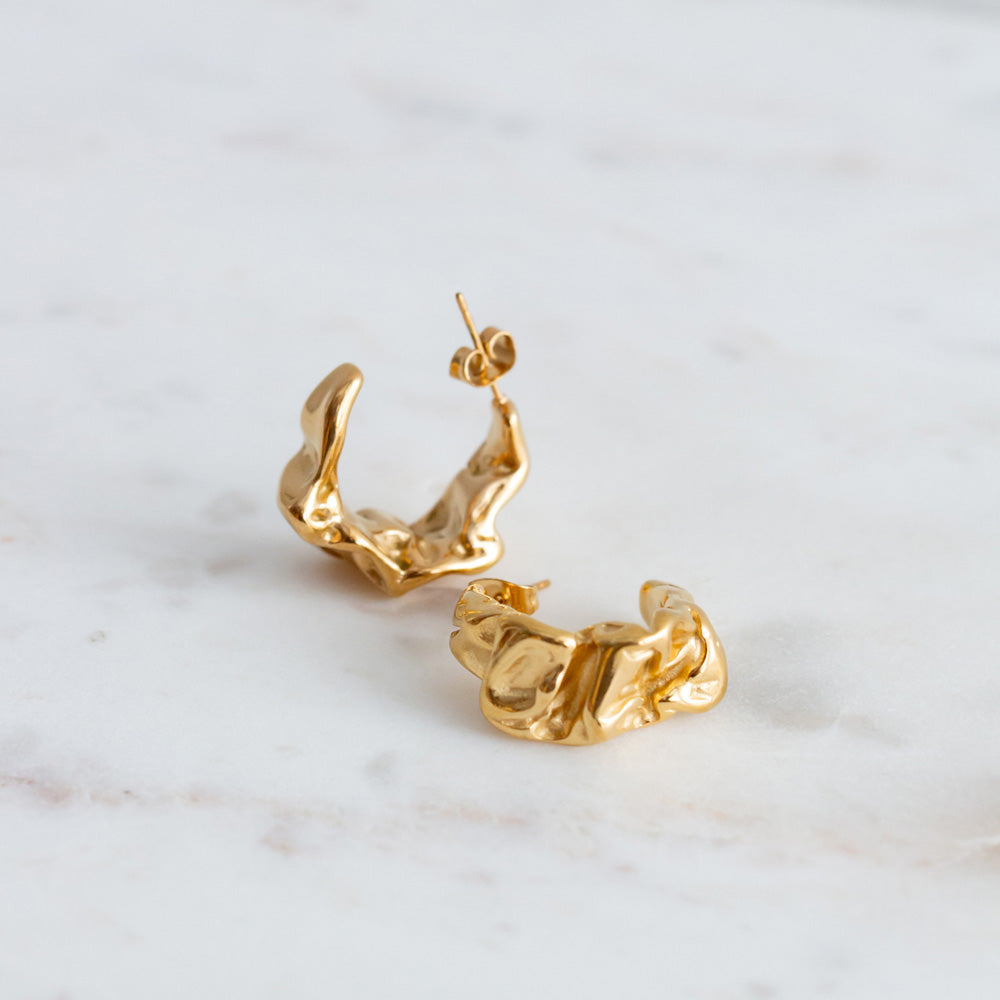 Crinkle Hoop Earring - Gold