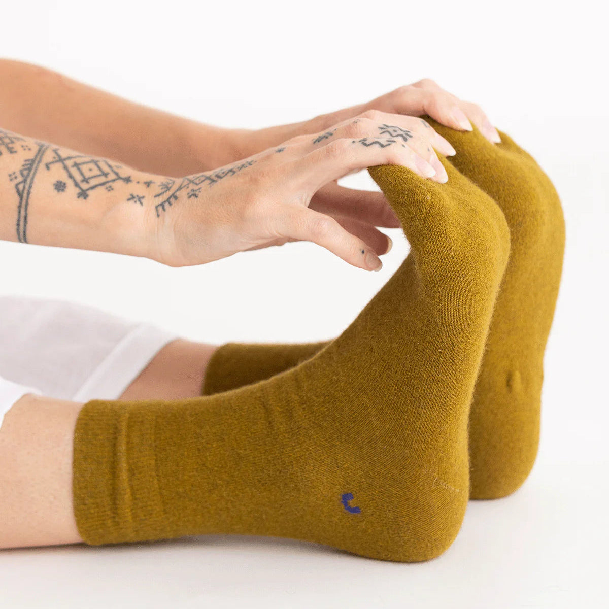 Hamilton Possum Merino Wool Socks - Ecru Olive