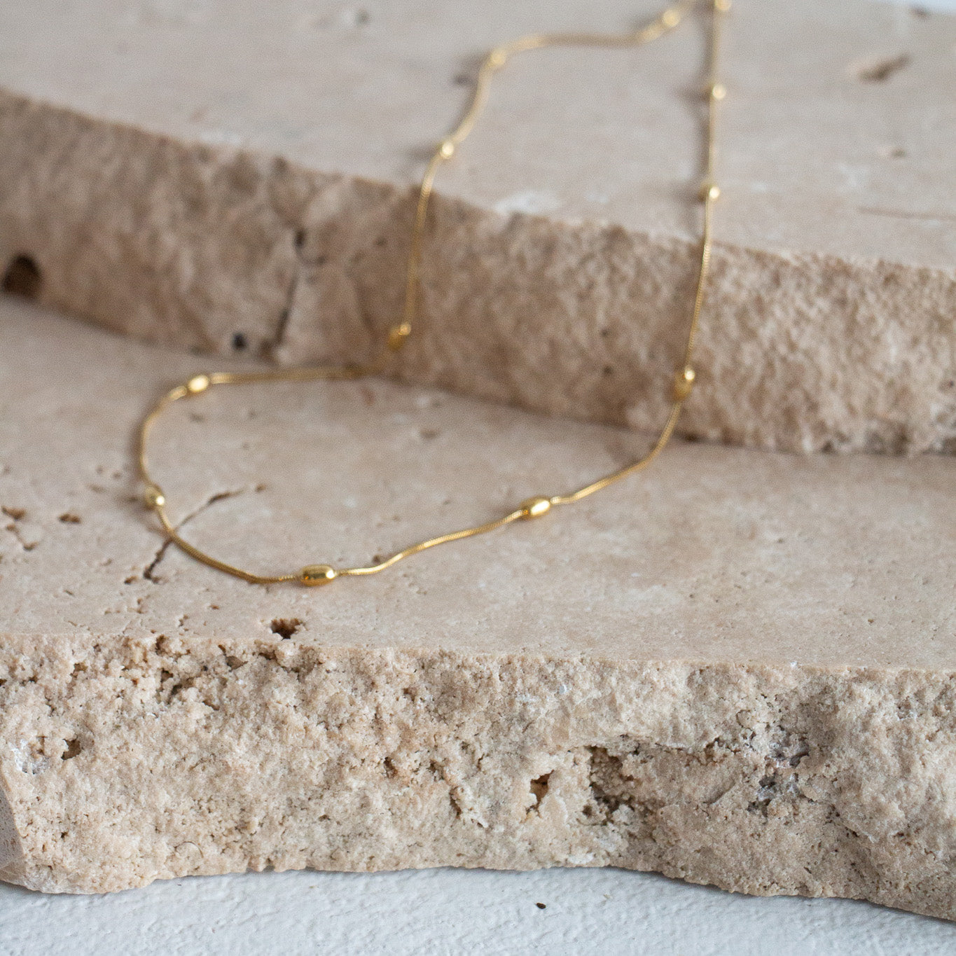 Fine Dot Necklace - Gold