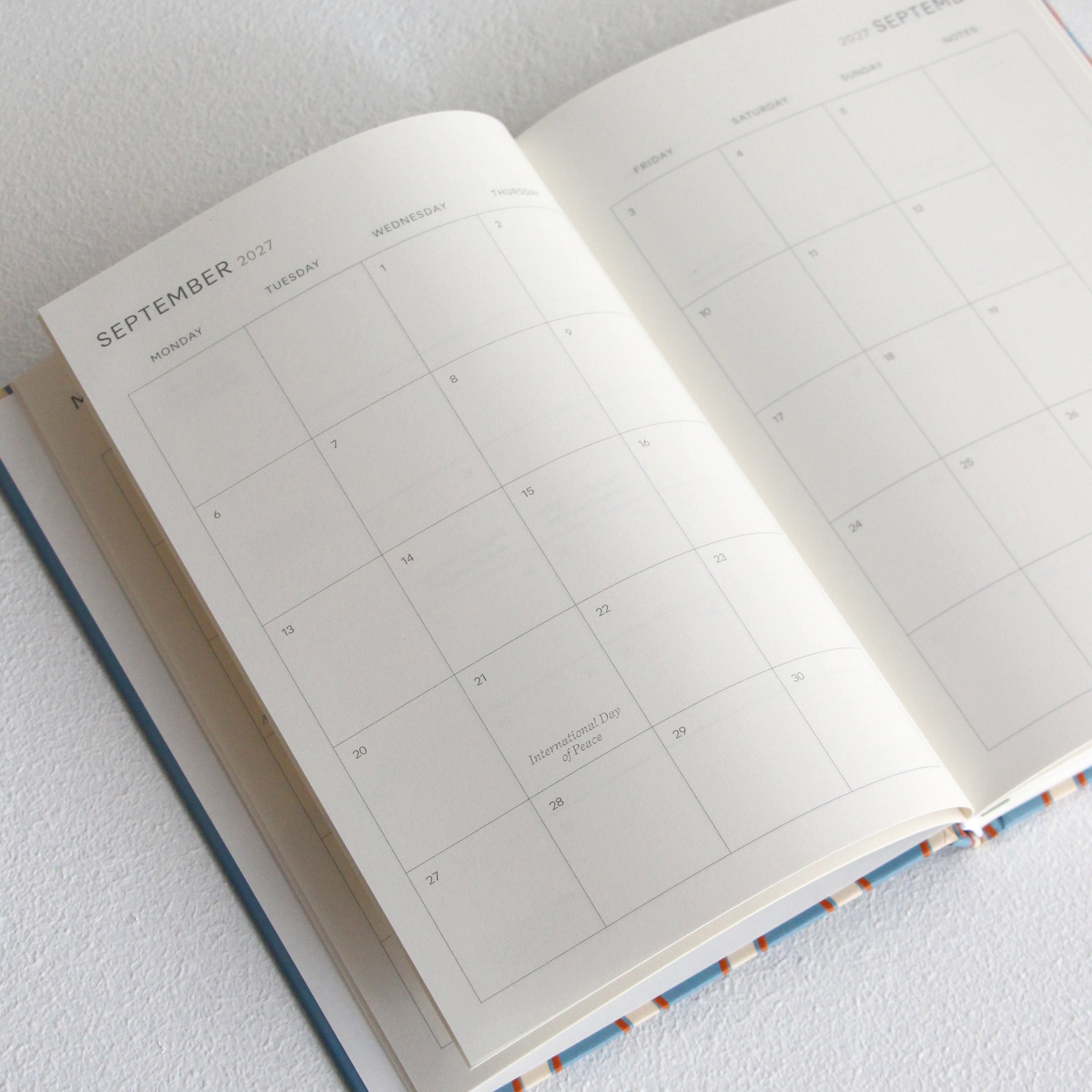Papier 2027 Weekly Diary - Vintage Stripes