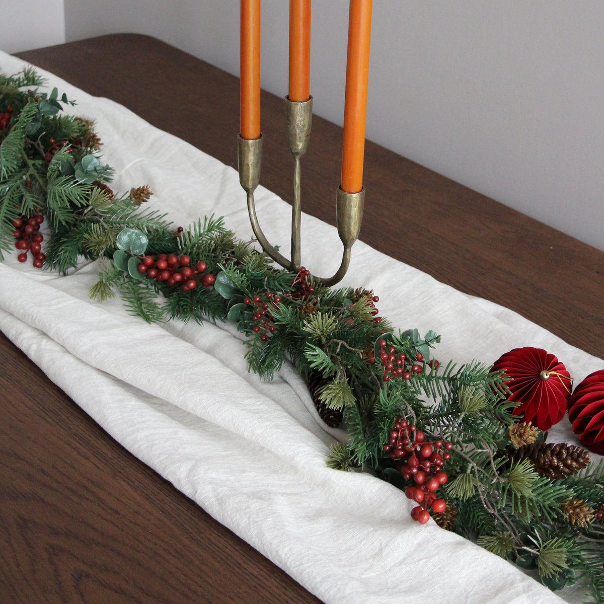 Woodland Berry & Pinecone Garland
