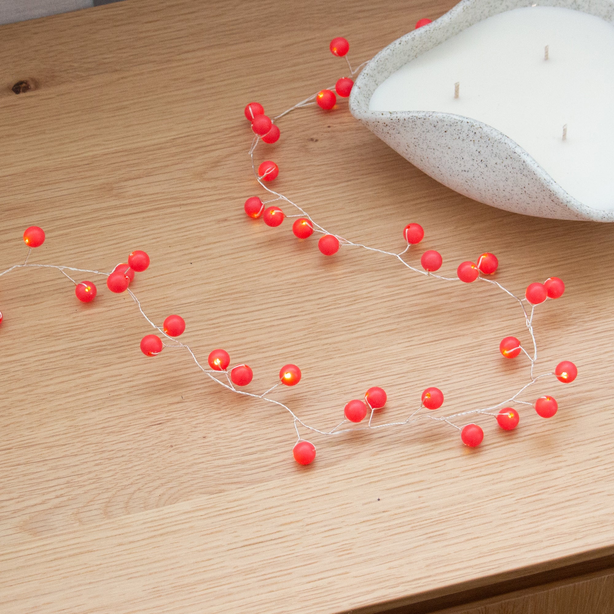 Snowberry Lights - Red