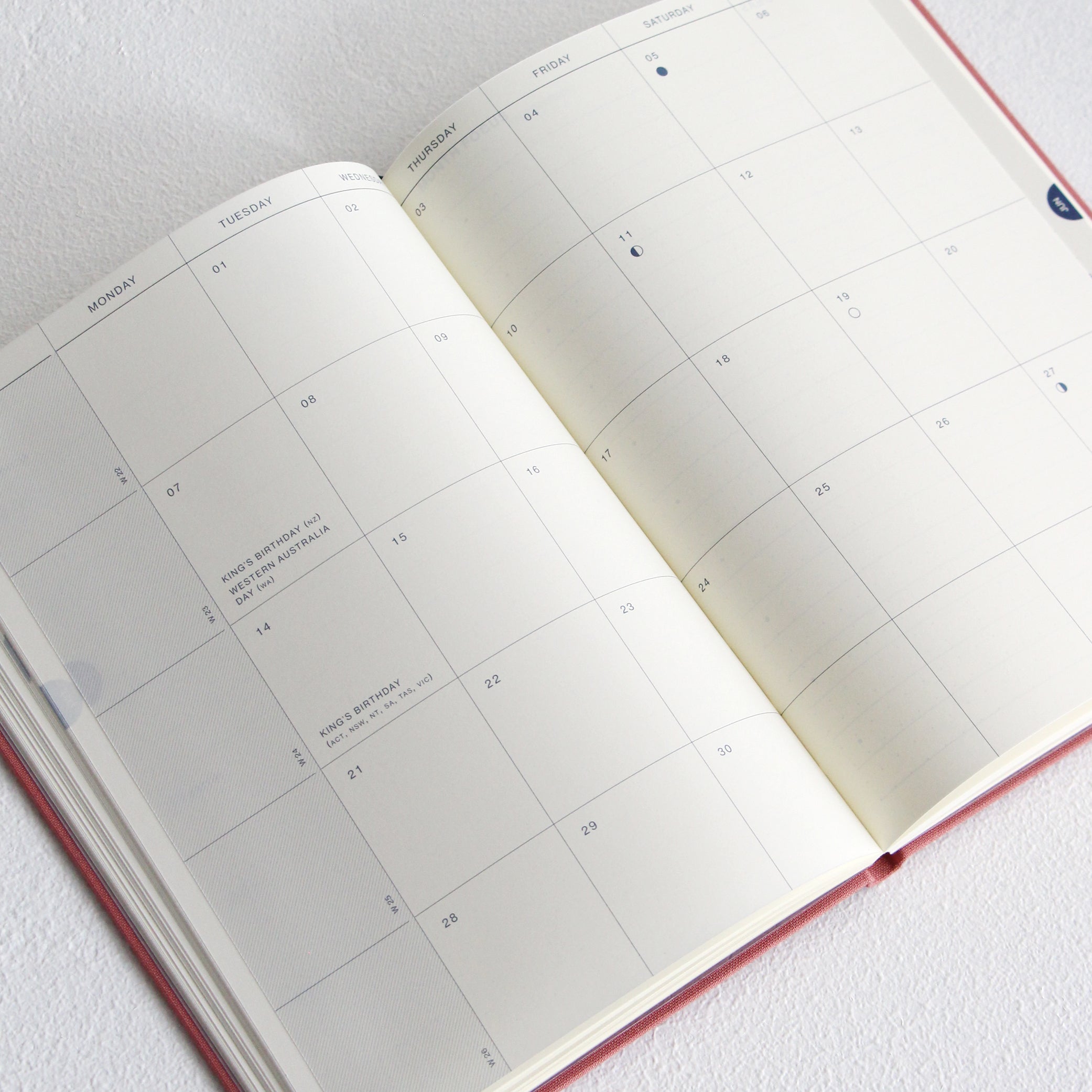 Studio Milligram 2027 Weekly Diary - Pink
