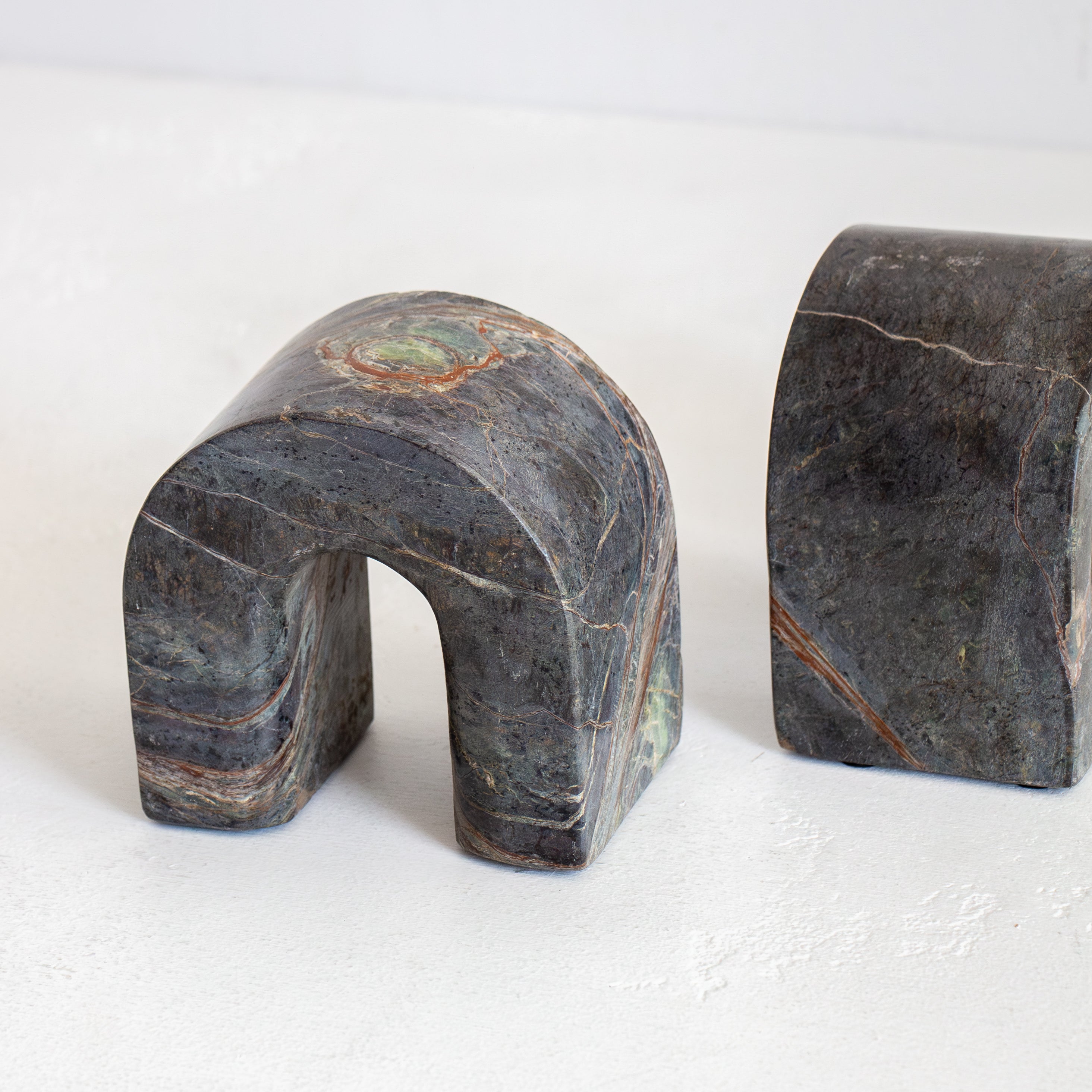 Verde Curve Bookends