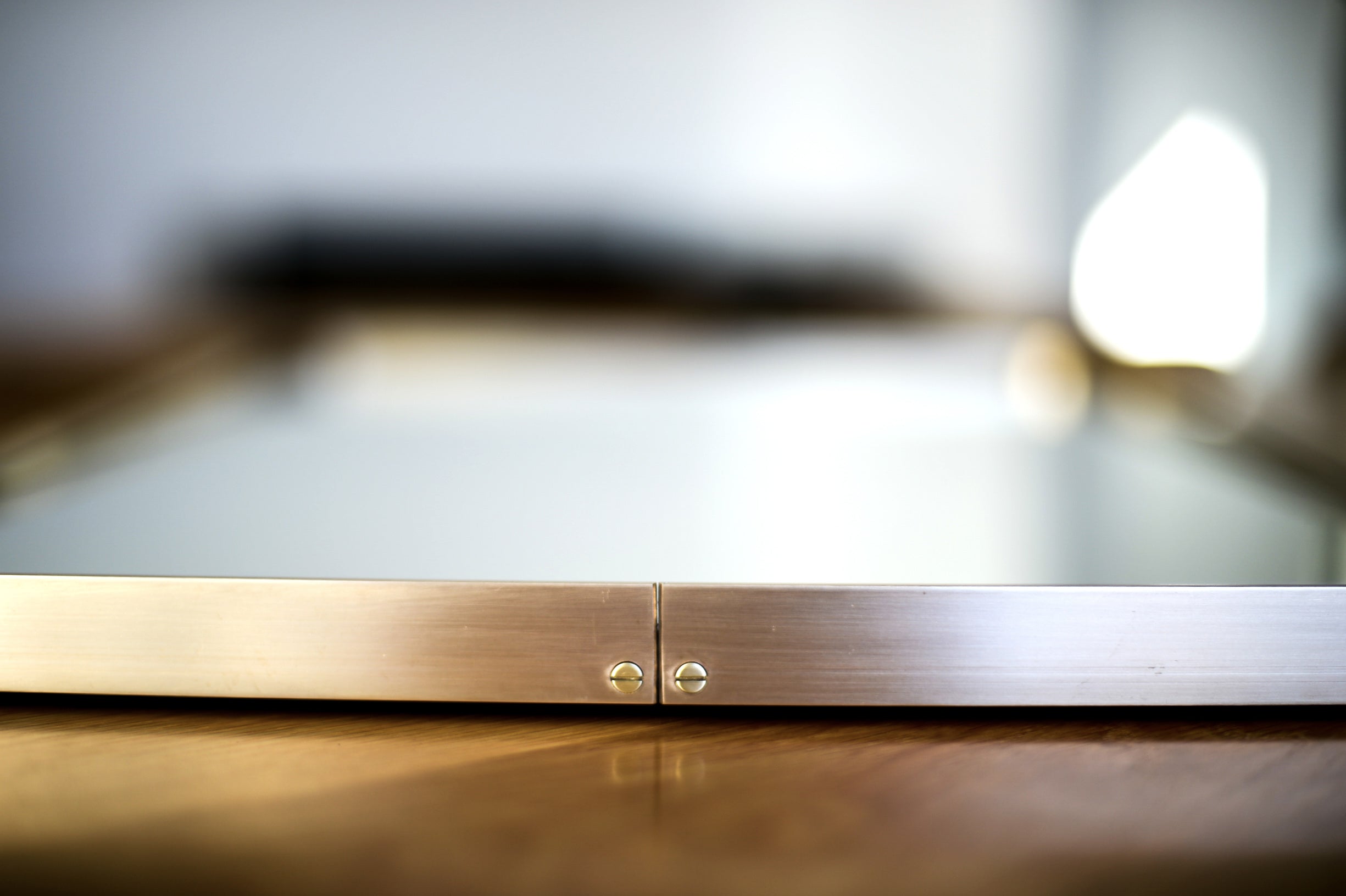 Round Outline Mirror 500mm - Brass