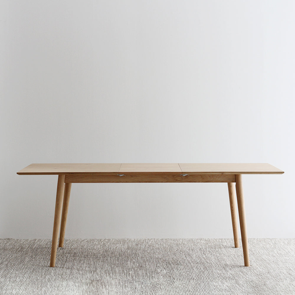 Walter Extendable Dining Table