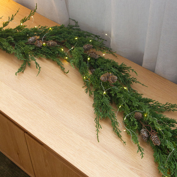 Cedar & Pinecone Garland with Lights