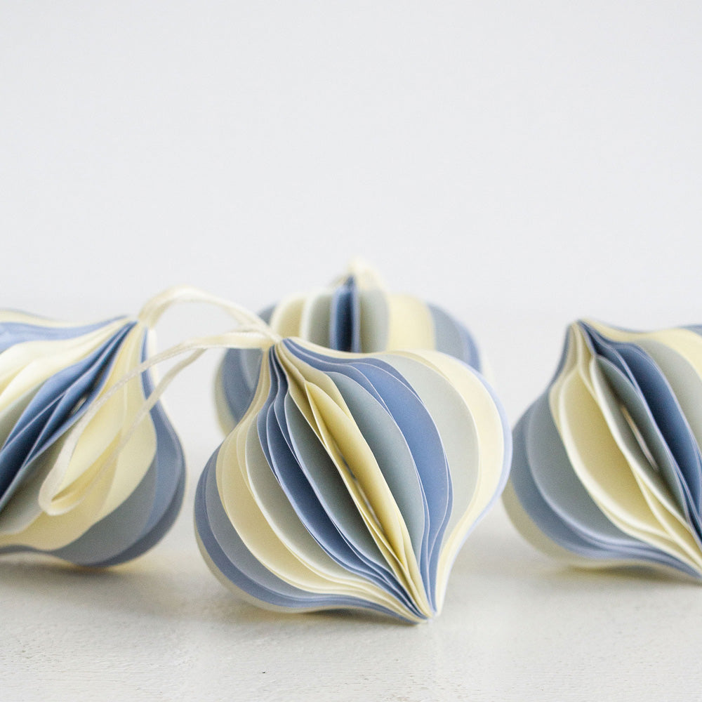 Christmas Decorations Drop Set of 4 - Blue/Cream