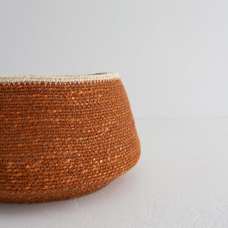 Sfera Basket, Small - Toffee/Natural
