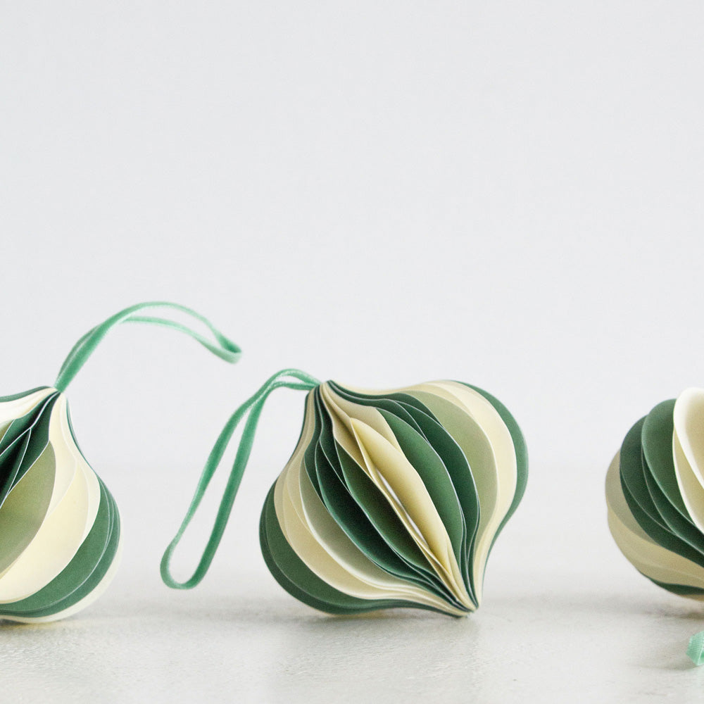 Christmas Decorations Drop Set of 4 - Meadow/Cream