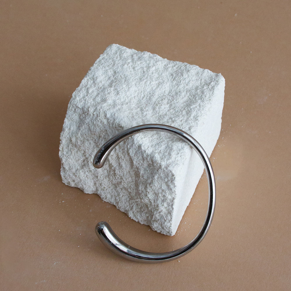 Teardrop Bangle - Silver