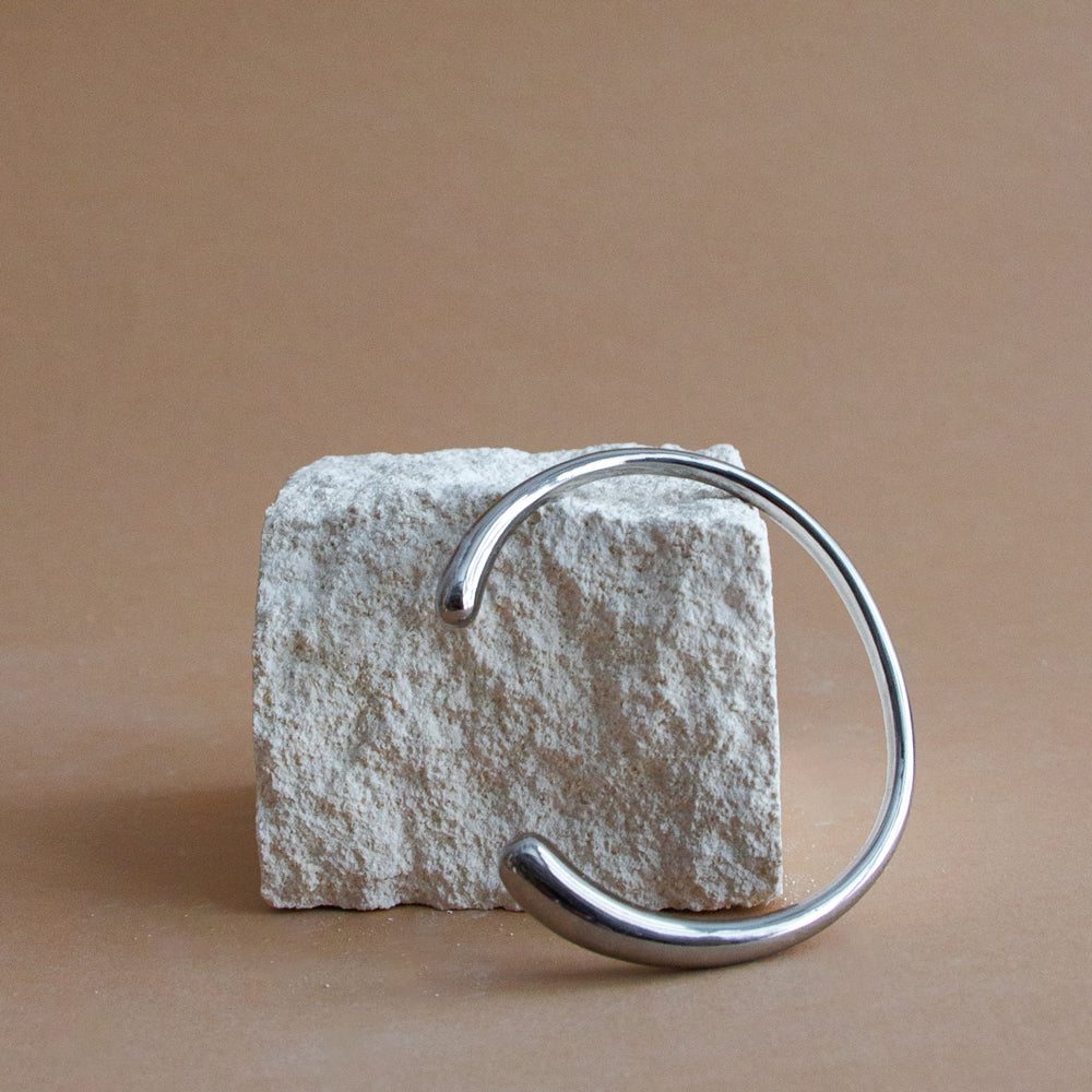 Teardrop Bangle - Silver