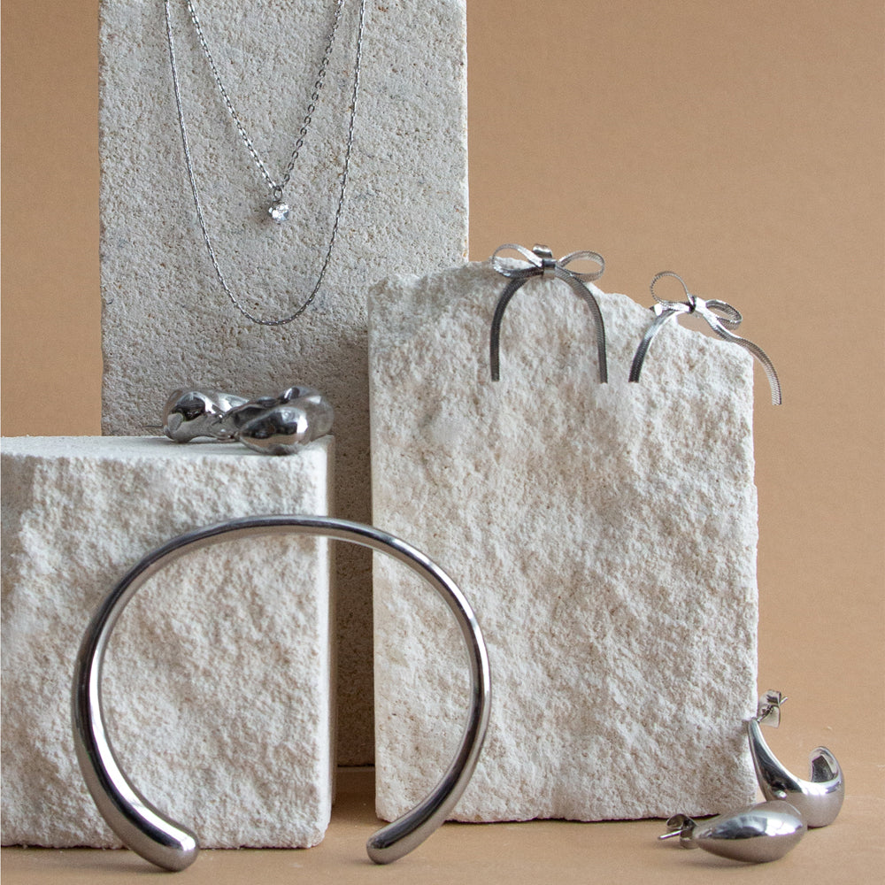 Bow Earrings - Silver