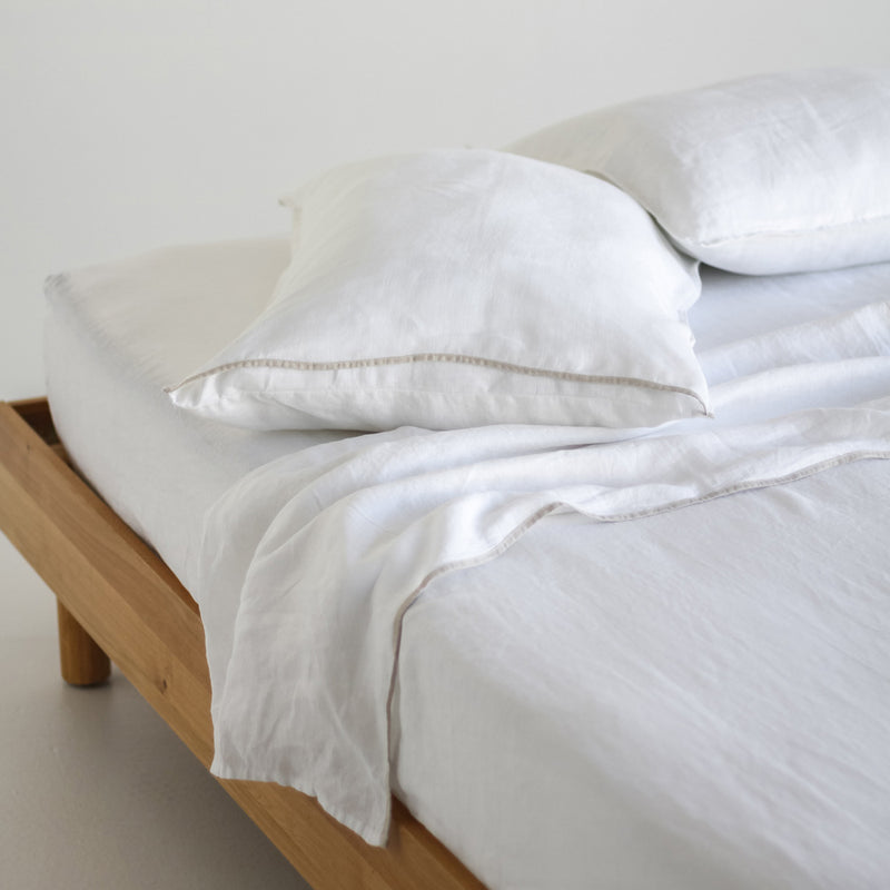 A&C Linen Scallop Edge Flat Sheet - White/Oatmeal