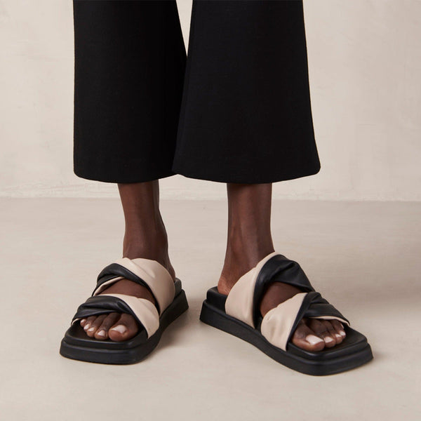 Alohas Shaka Bi-Colour Sandal - Black/Ivory