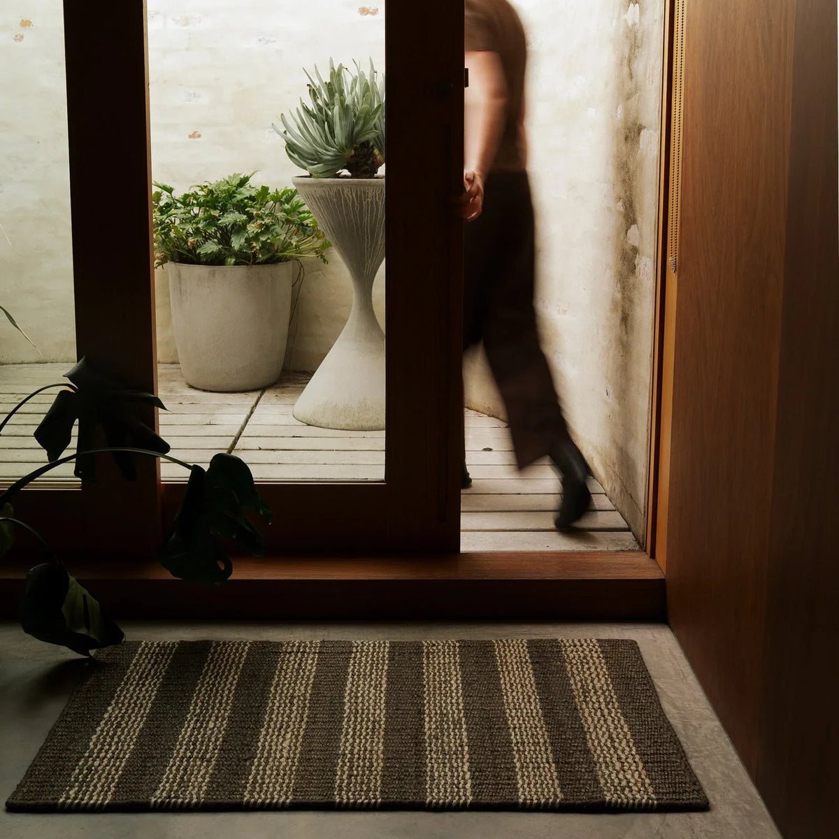 Arden Entrance Mat - Coal Stripe