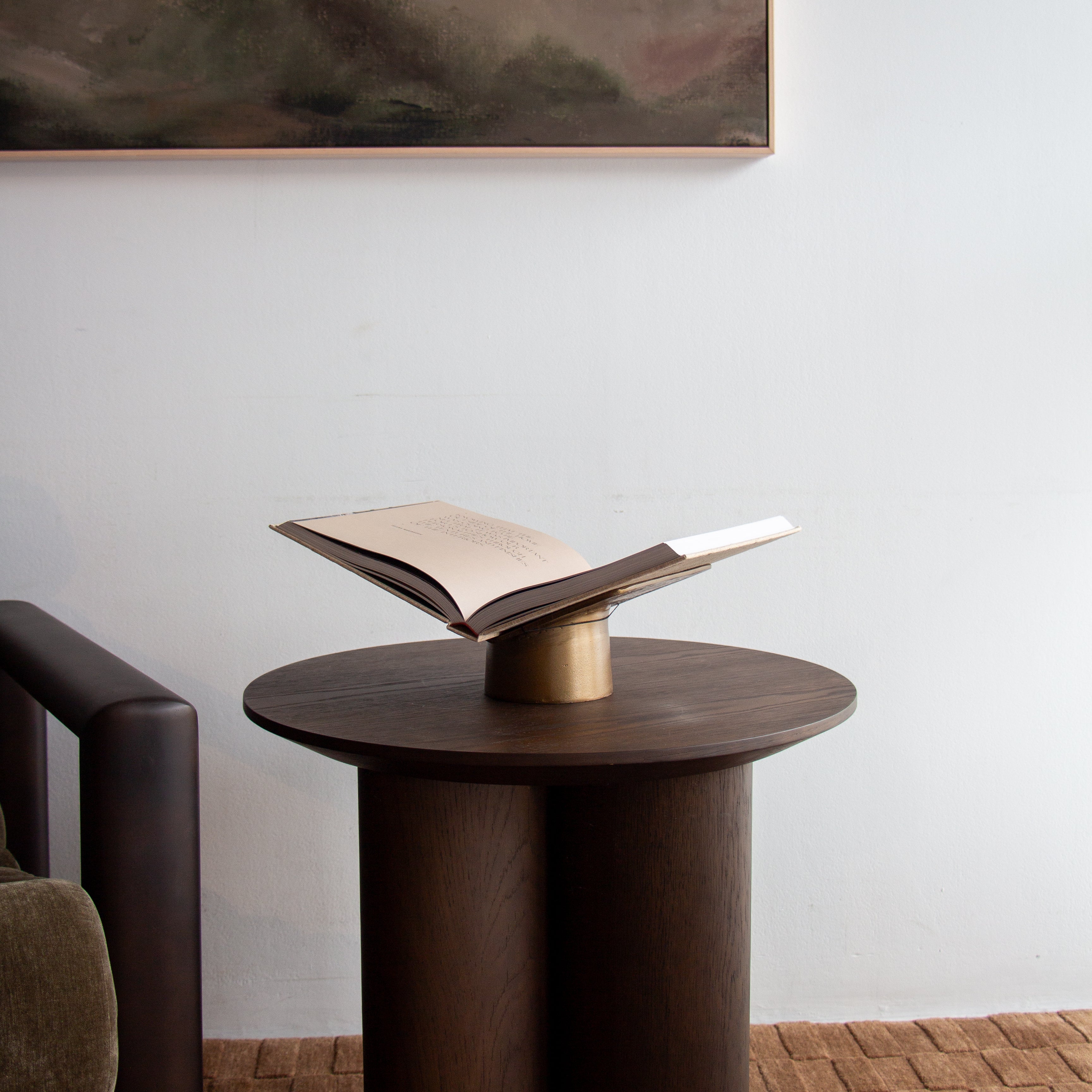 Aurum Gold Book Stand