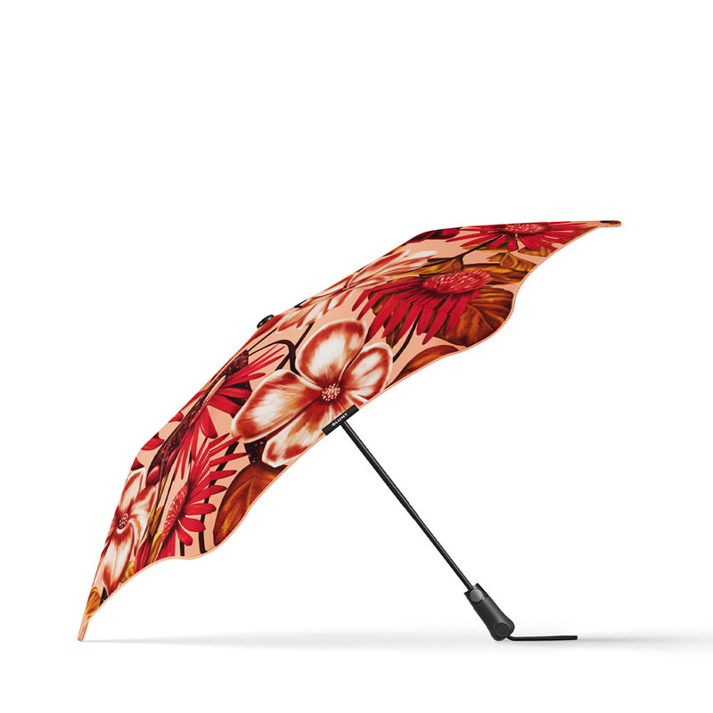 Kelly Thompson x Blunt Metro Umbrella