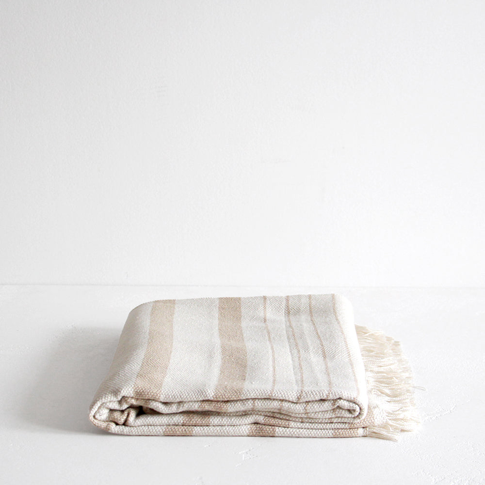 Banksia Indoor/Outdoor Throw - Almond