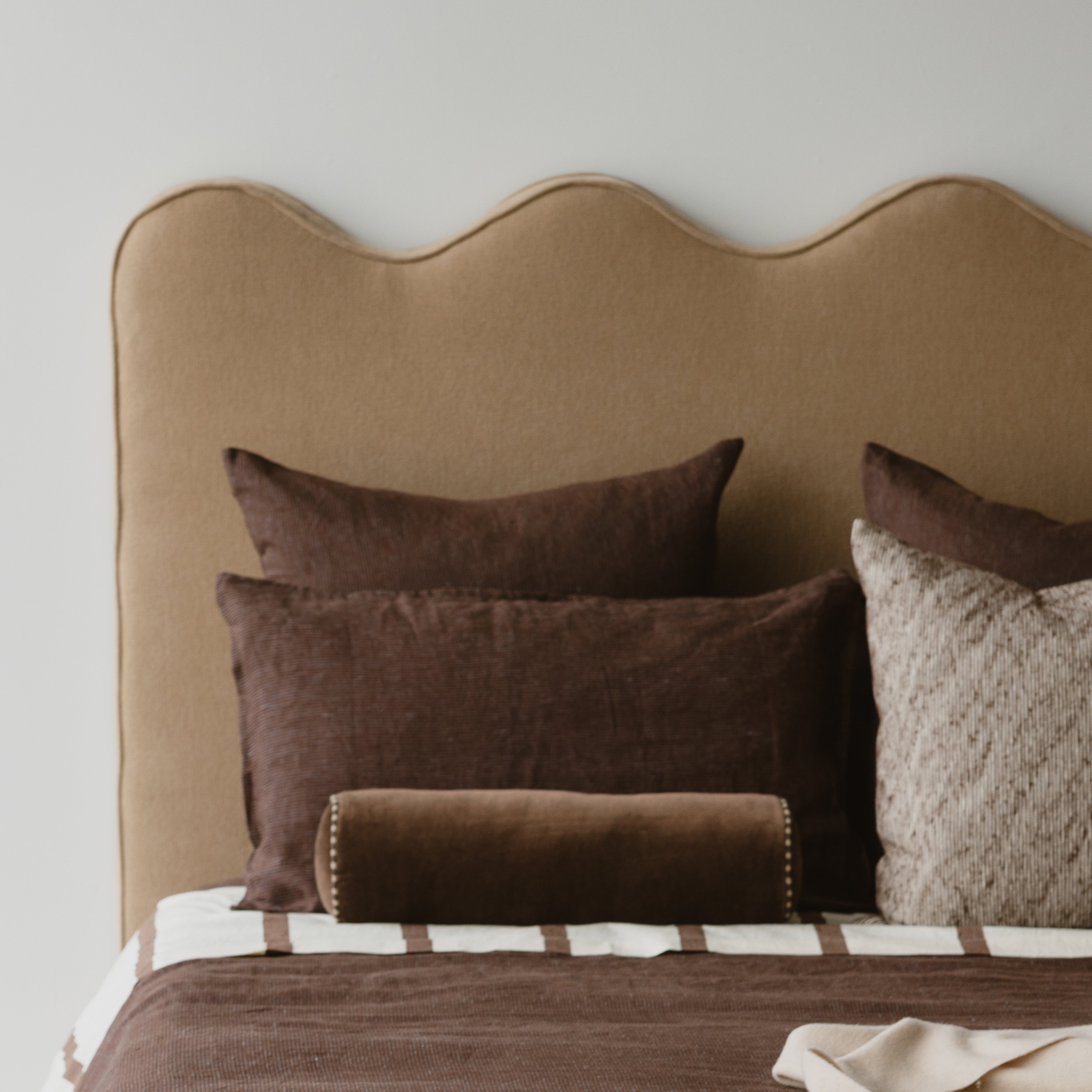 Beatrix Bedhead - Velvet Ecru