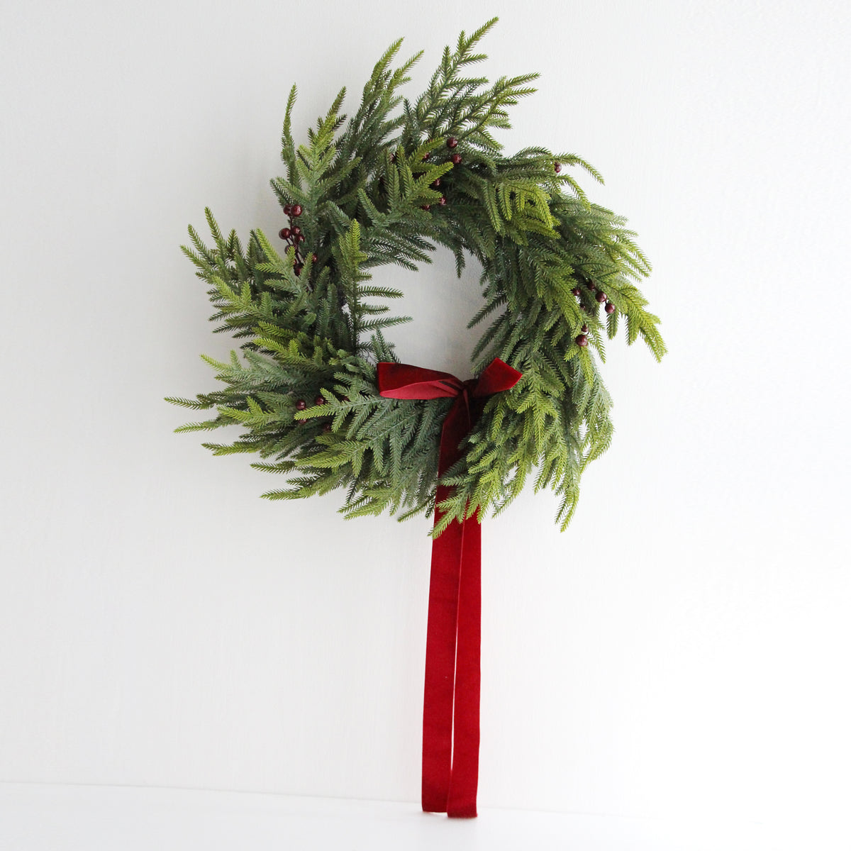 Cedar Berries & Bow Wreath - Mulberry