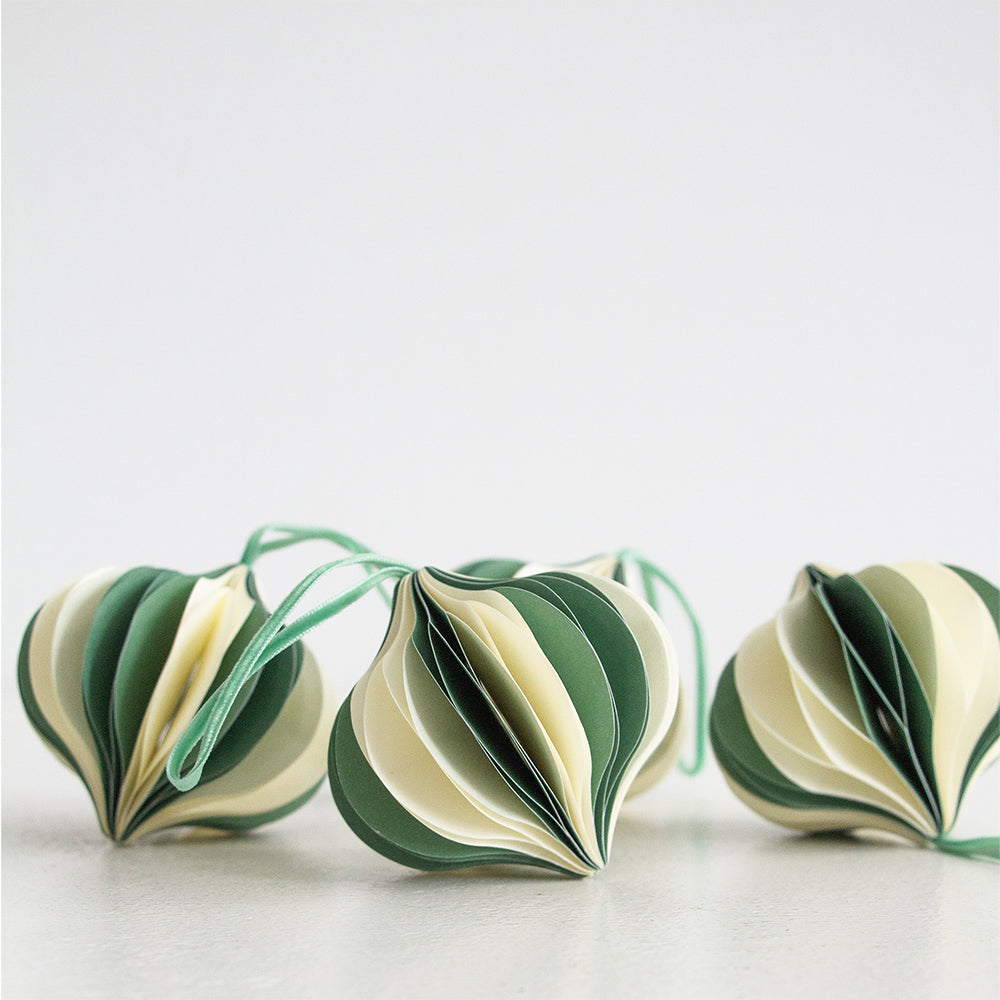 Christmas Decorations Drop Set of 4 - Meadow/Cream