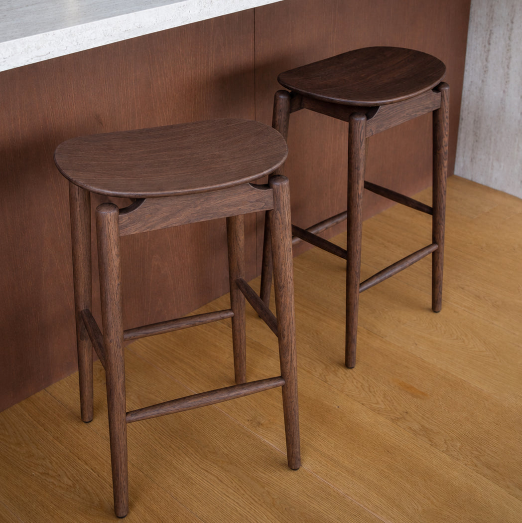 Eric Barstool - Walnut