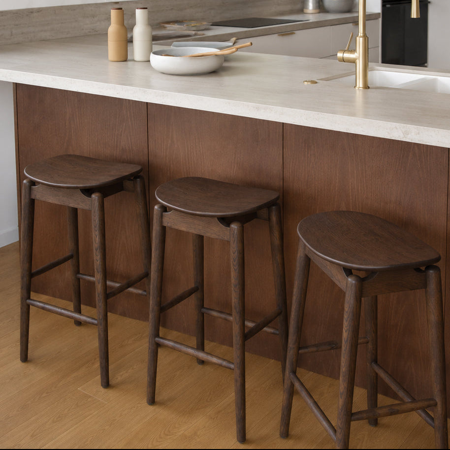 Eric Barstool - Walnut