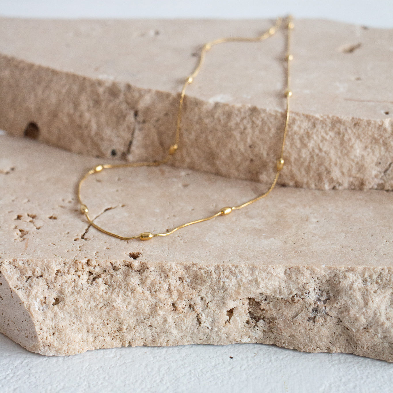 Fine Dot Necklace - Gold