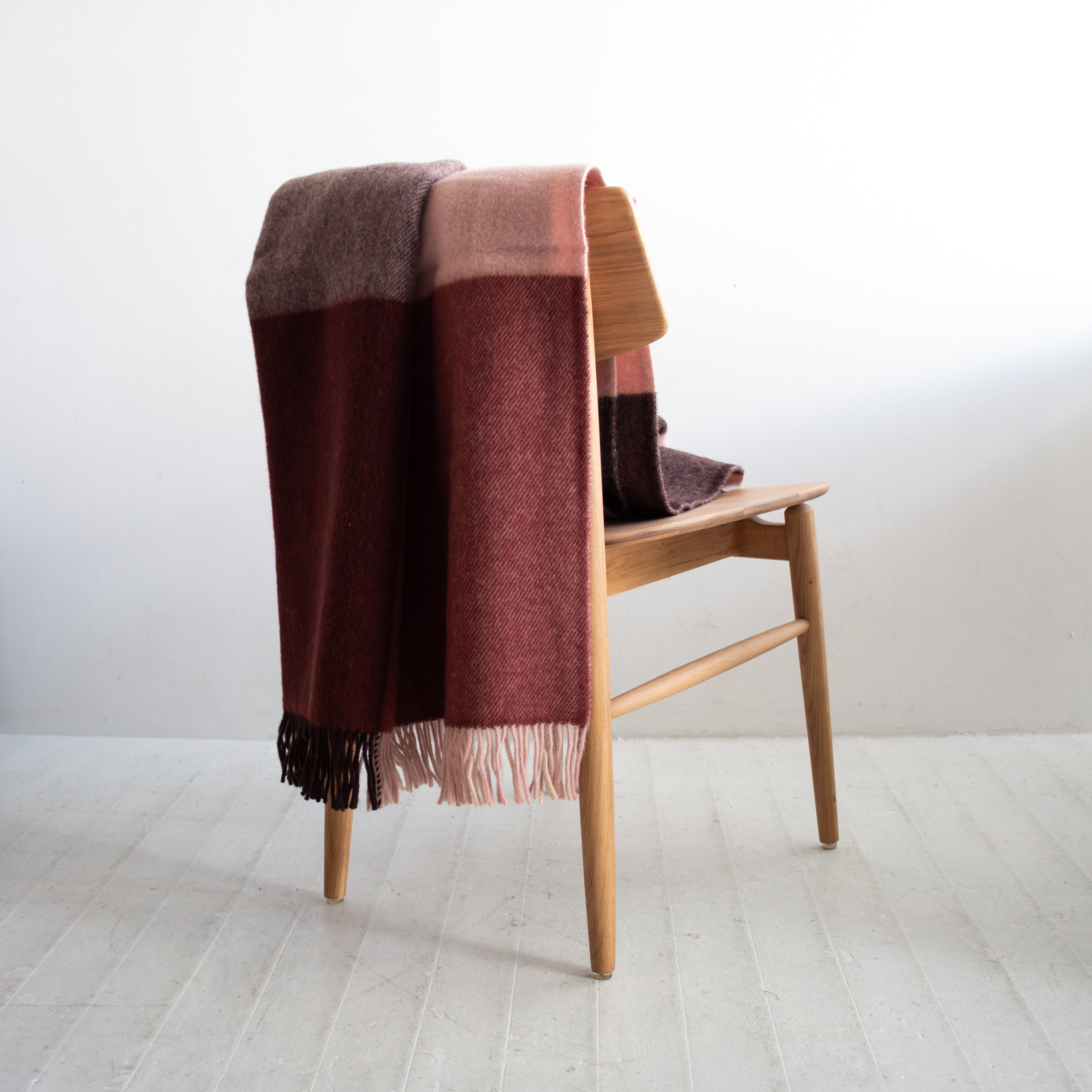 Brookside Throw - Beetroot