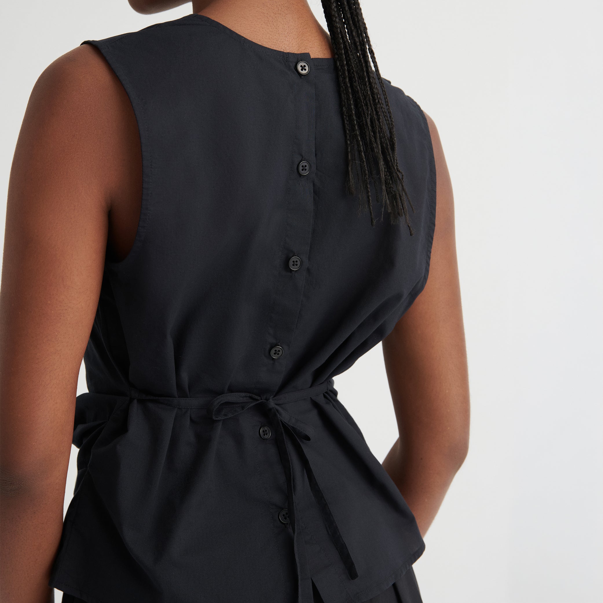 Genre Top - Black