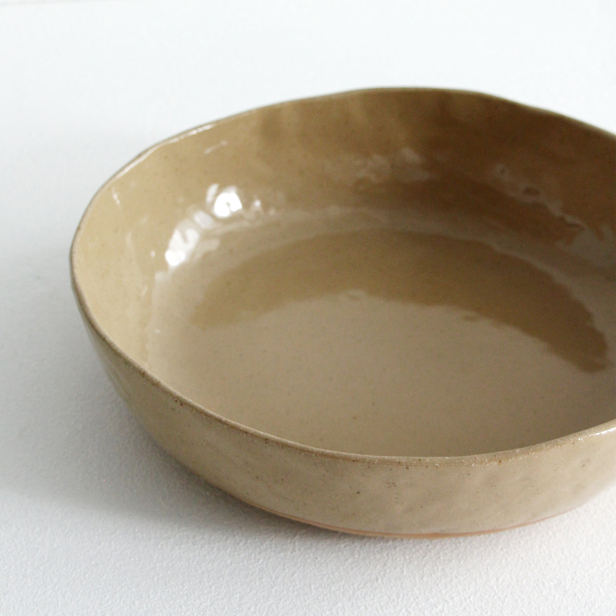 Wide Serving Bowl - Speckled Tan