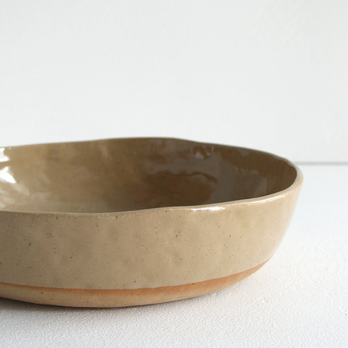 Wide Serving Bowl - Speckled Tan