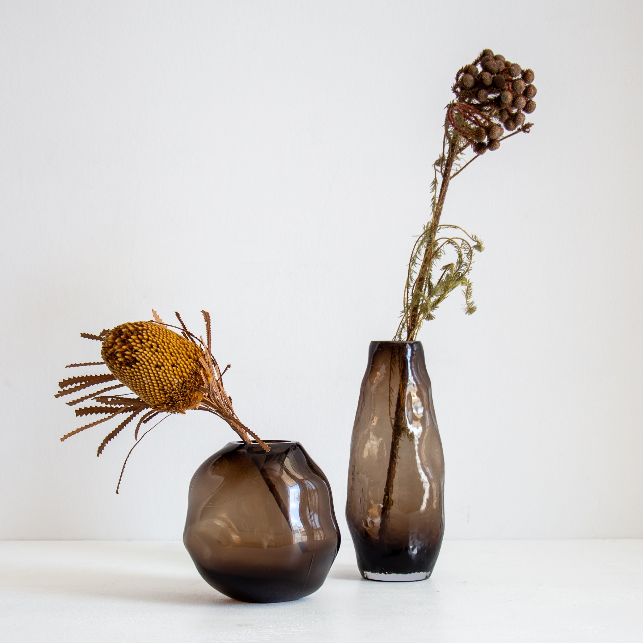 Mila Forma, Brown - Small