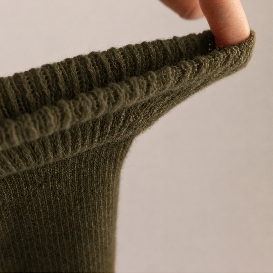 Yan Possum Merino Wool Socks - Military Olive
