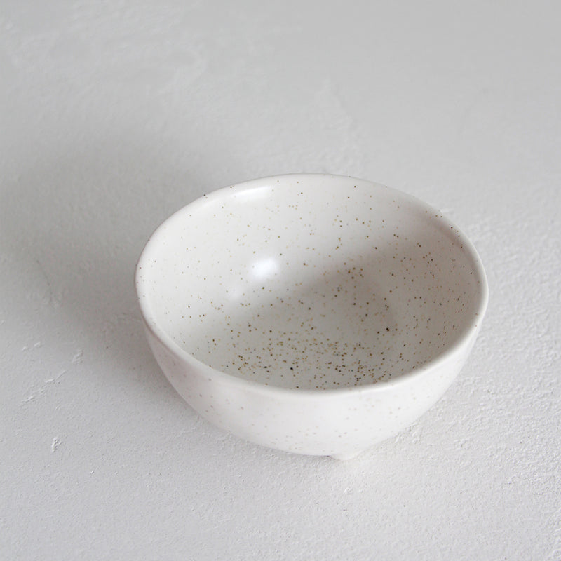 Broste Nordic Vanilla Bowl with feet