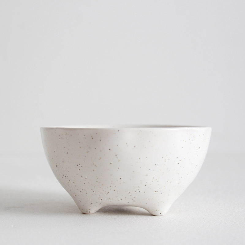 Broste Nordic Vanilla Bowl with feet