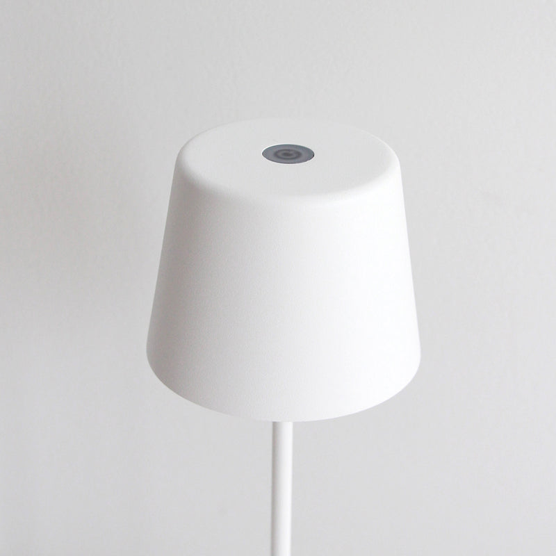 Oke Indoor/Outdoor Lamp - White