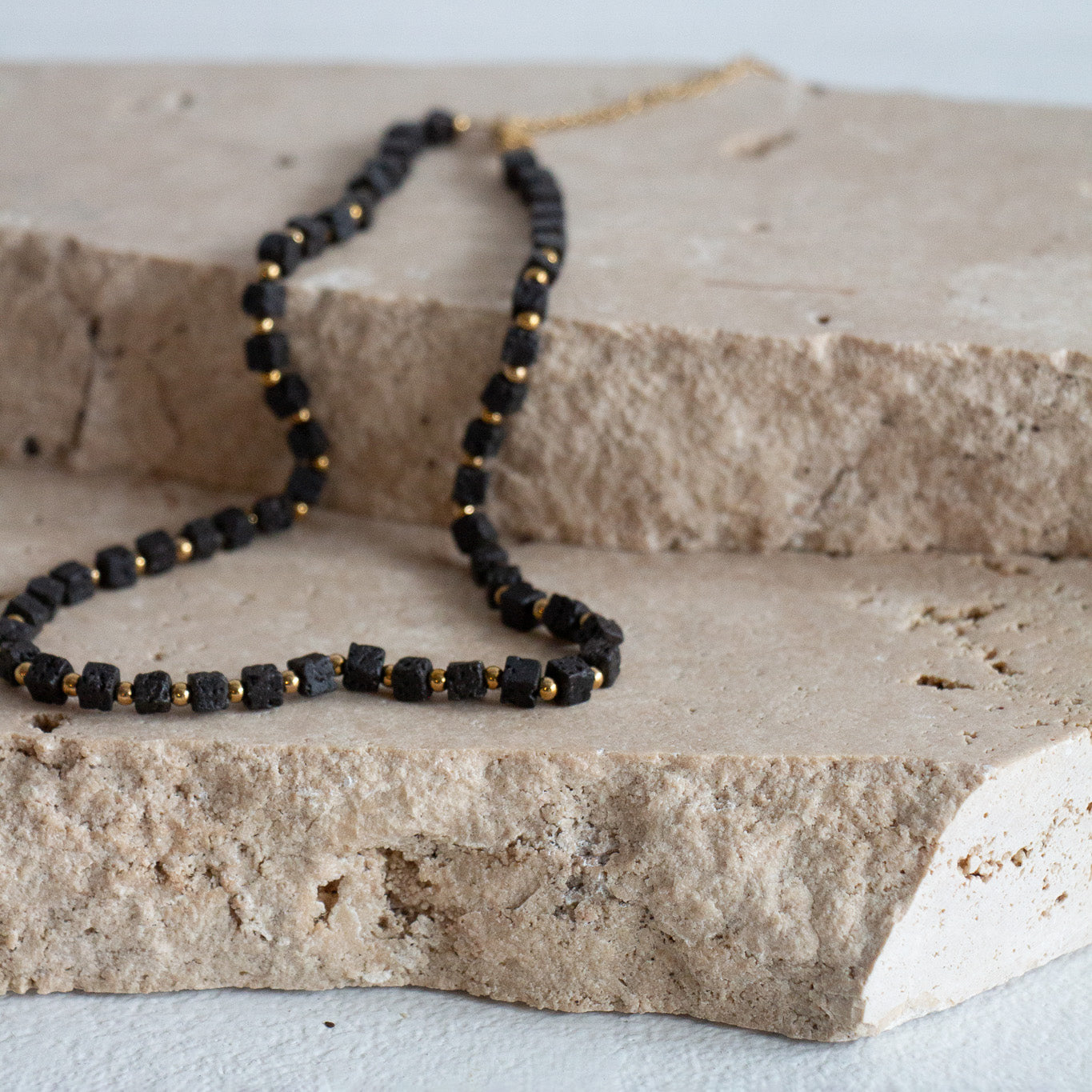 Petite Stone Necklace - Black