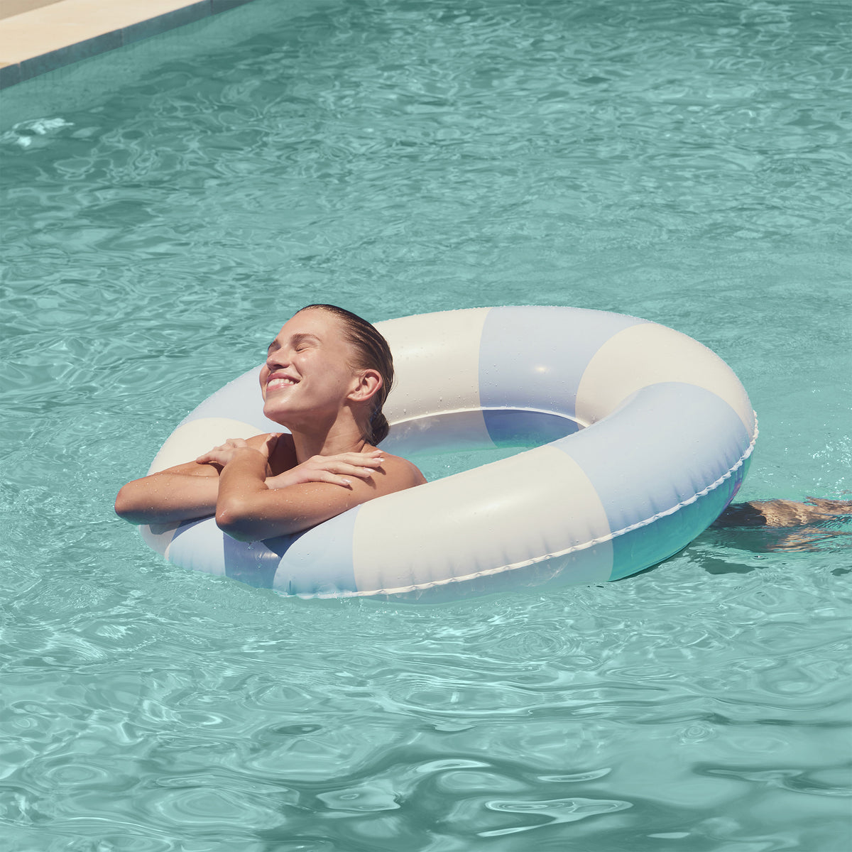 Tube Pool Ring - La Mer Med Blue