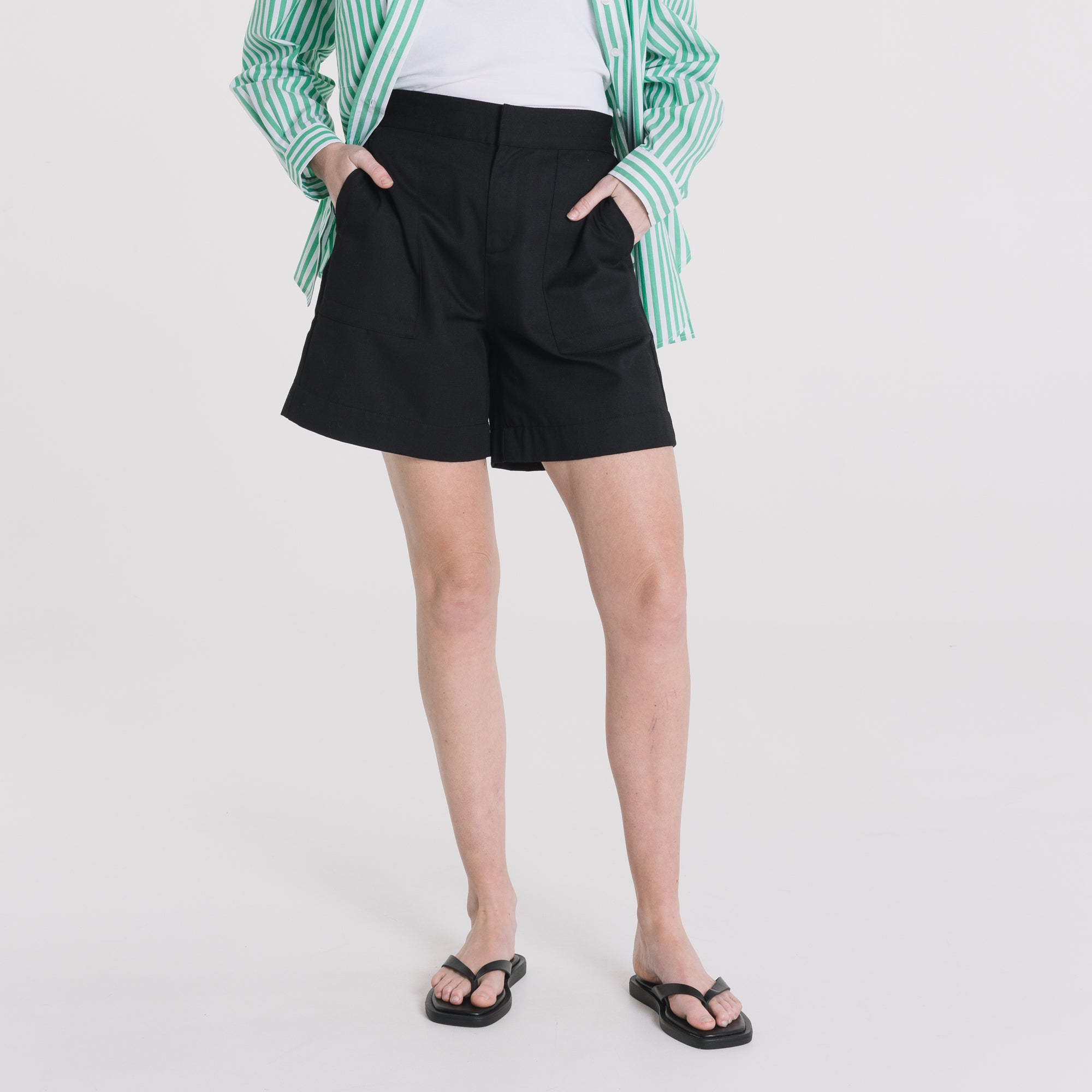 Tayla Relaxed Short - Black