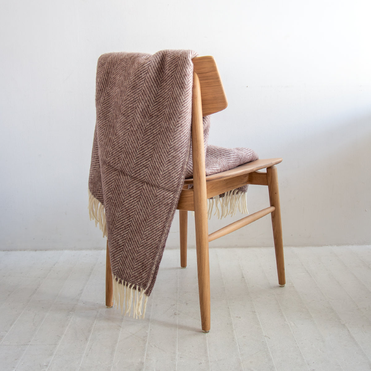 Magnus Throw - Cocoa – A&C Homestore