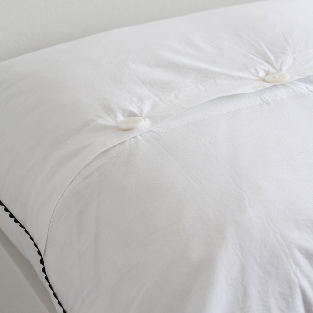 Wavy Euro Pillowcase - White