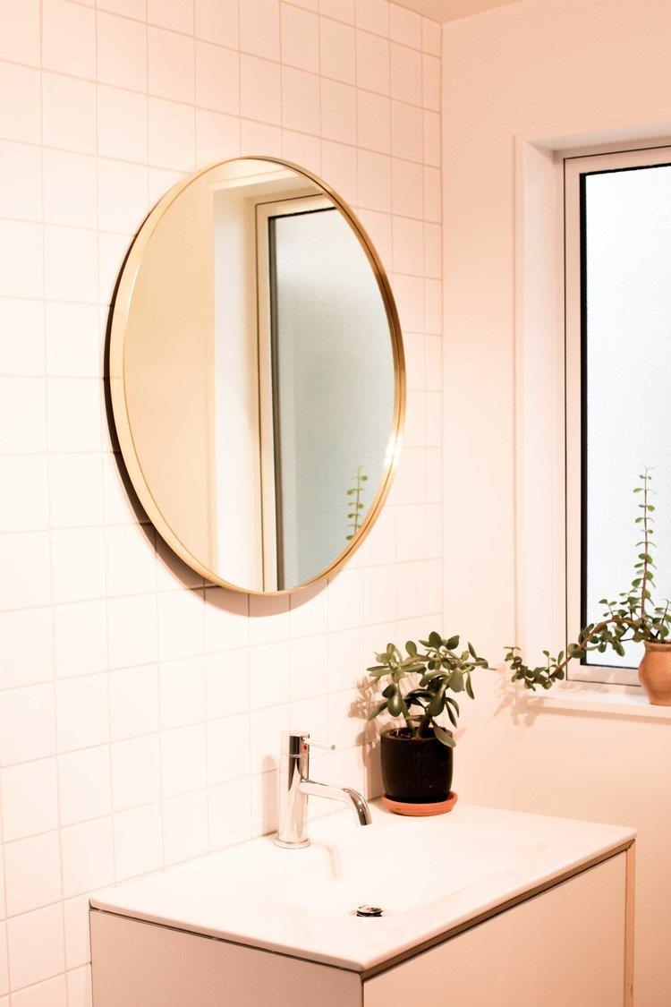 Round Outline Mirror 900mm - Brass